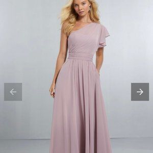 A-Line Chiffon Bridesmaids Dress. Size 2